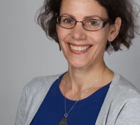 Amira K Bennison